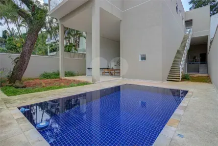 Sobrado com 6 Quartos à venda, 450m² no Interlagos, São Paulo