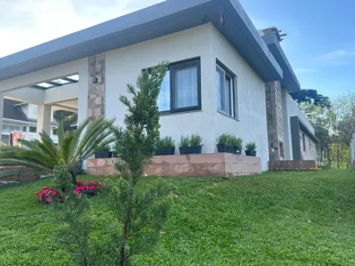 Casa com 4 Quartos à venda, 250m² no Vale das Colinas, Gramado
