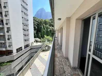 Apartamento com 3 Quartos para alugar, 112m² no Humaitá, Rio de Janeiro