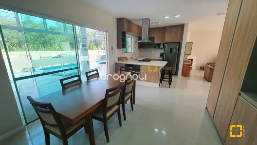 Casa de Condomínio com 4 Quartos à venda, 224m² no Cachoeira do Bom Jesus, Florianópolis