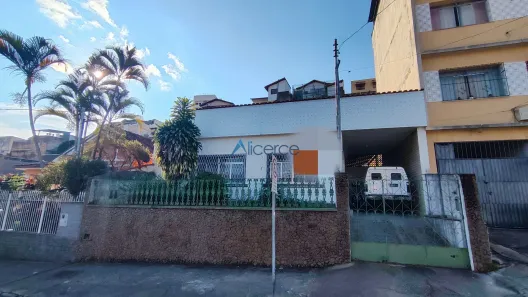 Casa com 3 Quartos à venda, 140m² no Bairu, Juiz de Fora