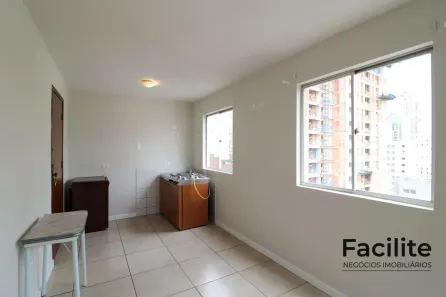 Apartamento com 1 Quarto para alugar, 30m² no Centro, Curitiba