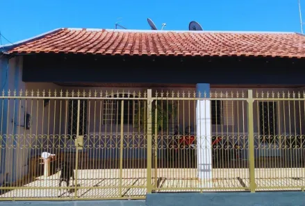 Casa com 3 Quartos à venda, 148m² no Conjunto Café, Londrina