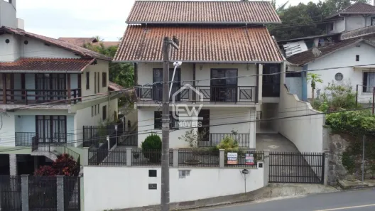 Casa com 5 Quartos à venda, 330m² no Nova Brasília, Jaraguá do Sul