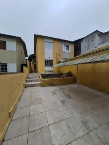 Sobrado com 2 Quartos para alugar, 140m² no Jardim Lambreta, Cotia