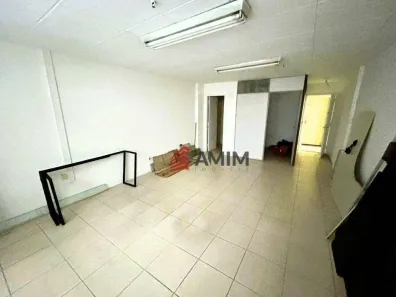Sala Comercial à venda, 32m² no Centro, Niterói