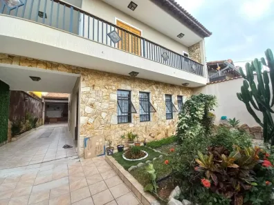 Sobrado com 4 Quartos à venda, 250m² no Parque Renato Maia, Guarulhos