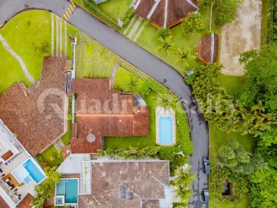 Casa de Condomínio com 4 Quartos à venda, 255m² no Tabatinga, Caraguatatuba