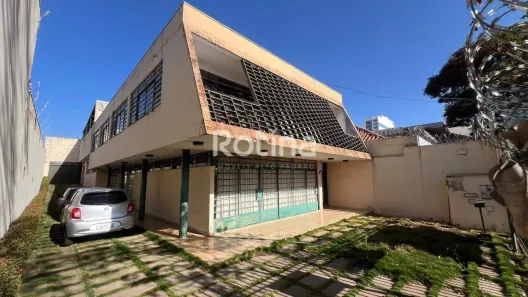 Prédio Comercial com 4 Quartos à venda, 950m² no Centro, Uberlândia