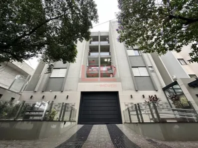 Apartamento com 3 Quartos para alugar, 90m² no Zona 07, Maringá
