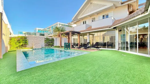 Casa de Condomínio com 5 Quartos para alugar, 425m² no Jardim Leblon, Maringá