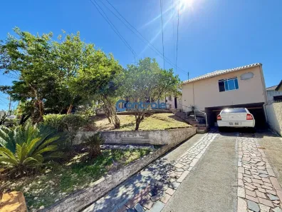 Casa com 3 Quartos à venda, 124m² no Forquilhinha, São José