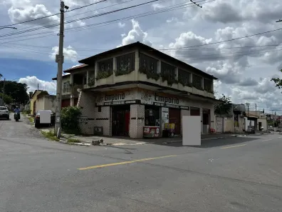 com 4 Quartos à venda, 462m² no Aeroviário, Goiânia