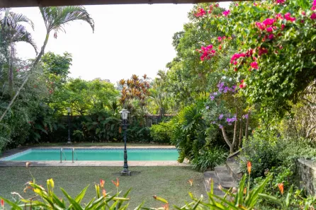 Sobrado com 5 Quartos à venda, 255m² no Jardim Riviera, São Paulo