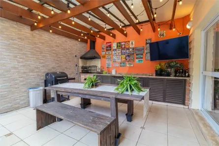 Casa de Condomínio com 4 Quartos à venda, 265m² no Campo Belo, São Paulo