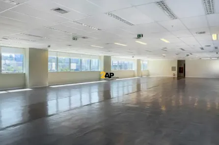 Sala Comercial para venda ou aluguel, 1740m² no Vila Cordeiro, São Paulo