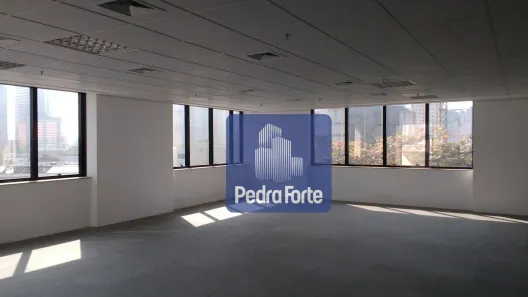 Sala Comercial à venda, 660m² no Parque Industrial Tomas Edson, São Paulo