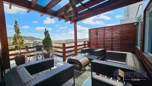Casa com 3 Quartos à venda, 395m² no Lúcio de Abreu, Contagem