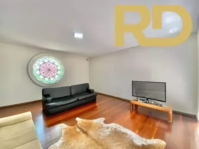 Casa com 4 Quartos à venda, 312m² no Sion, Belo Horizonte