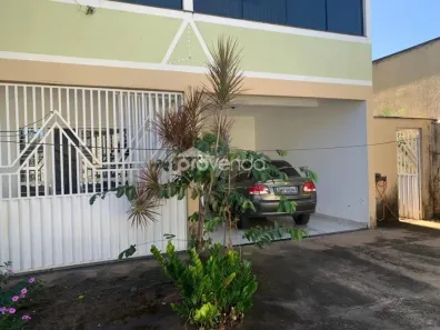 Casa com 3 Quartos à venda, 250m² no Moinho dos Ventos, Goiânia