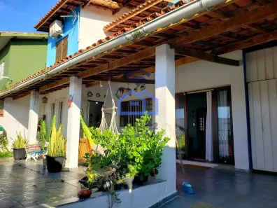 Sobrado com 3 Quartos à venda, 236m² no Jardim do Sol, Caraguatatuba