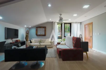 Casa com 3 Quartos à venda, 152m² no Glória, Joinville