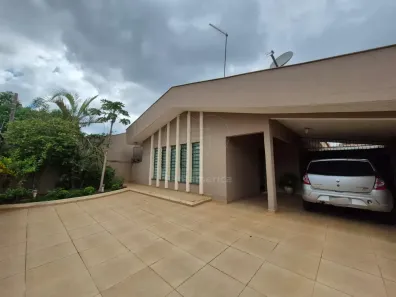 Casa com 3 Quartos à venda, 169m² no Jardim Adriana II, Londrina