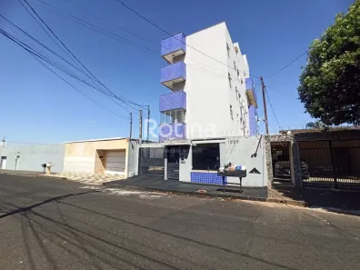 Apartamento com 3 Quartos para alugar, 90m² no Brasil, Uberlândia