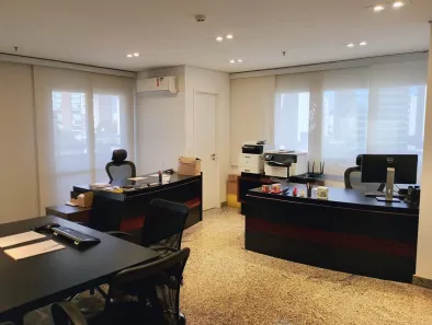Ponto Comercial para alugar, 165m² no Vila Olímpia, São Paulo