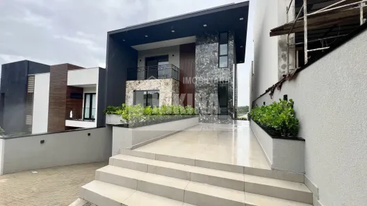 Casa com 3 Quartos à venda, 254m² no Colônia Dona Luíza, Ponta Grossa
