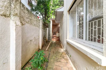 Casa com 4 Quartos para venda ou aluguel, 420m² no Pacaembu, São Paulo
