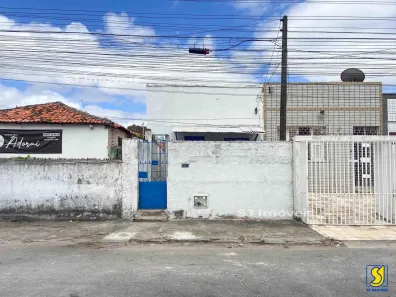 Casa com 2 Quartos para alugar, 120m² no Farias Brito, Fortaleza