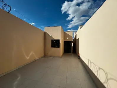 Casa com 2 Quartos à venda, 50m² no Santa Rafaela, Montes Claros