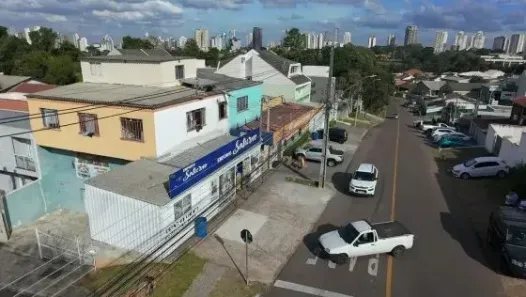 Prédio Comercial com 5 Quartos à venda, 374m² no São Braz, Curitiba