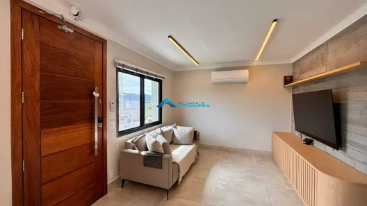 Casa de Condomínio com 3 Quartos à venda, 250m² no Vila Omízollo, Louveira