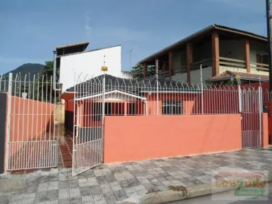 Casa com 2 Quartos à venda, 80m² no Centro, Peruíbe