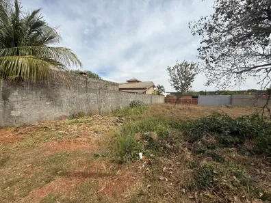 Lote/Terreno à venda, 800m² no Região dos Lagos, Brasília