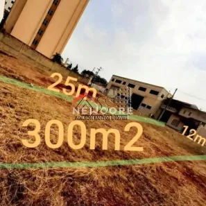 Lote/Terreno à venda, 300m² no Jardim Rosim, Pirassununga