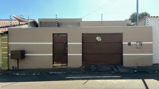 Casa com 3 Quartos à venda, 170m² no Cristo Rei, Várzea Grande