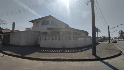 Casa com 5 Quartos à venda, 281m² no Centro, Peruíbe