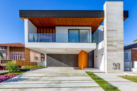Casa de Condomínio com 4 Quartos à venda, 330m² no Várzea, Teresópolis