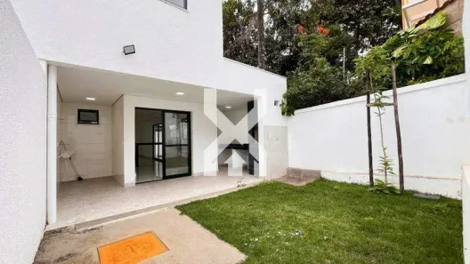 Casa com 3 Quartos à venda, 215m² no Santa Branca, Belo Horizonte