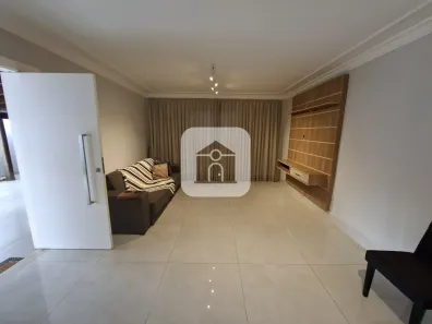 Casa com 3 Quartos para alugar, 180m² no Umuarama, Uberlândia