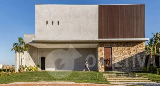 Casa de Condomínio com 4 Quartos à venda, 421m² no Jardim Sul, Uberlândia