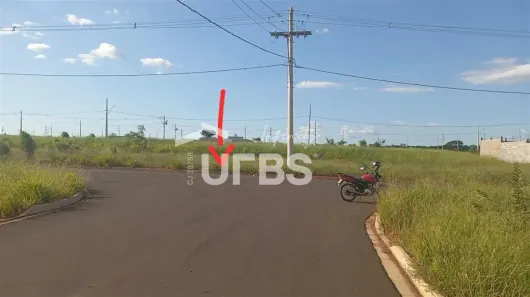Lote/Terreno à venda, 250m² no Laranjeiras, Uberlândia