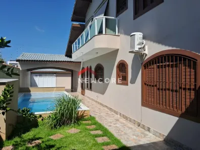 Casa com 4 Quartos à venda, 220m² no Estância Balneária Maria Helena Novaes, Peruíbe