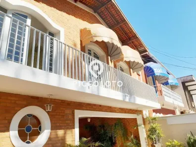 Sobrado com 3 Quartos à venda, 218m² no Vila Nova São José, Campinas
