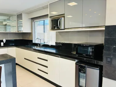 Casa com 3 Quartos para alugar, 292m² no Pedra Branca, Palhoça