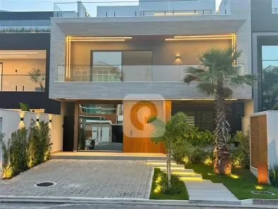 Casa de Condomínio com 4 Quartos à venda, 375m² no Recreio dos Bandeirantes, Rio de Janeiro