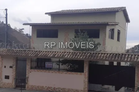 Casa com 4 Quartos à venda, 220m² no Nova Califórnia, Juiz de Fora